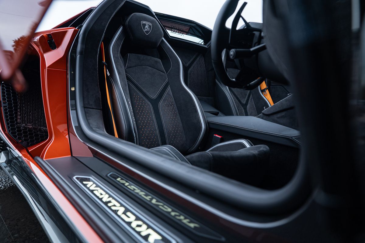 LAMBORGHINI AVENTADOR LP 780-4 ULTIMAE ROADSTER