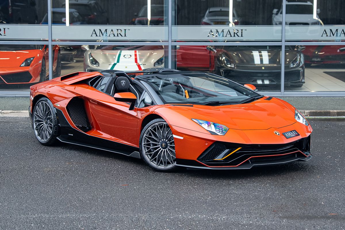 LAMBORGHINI AVENTADOR LP 780-4 ULTIMAE ROADSTER