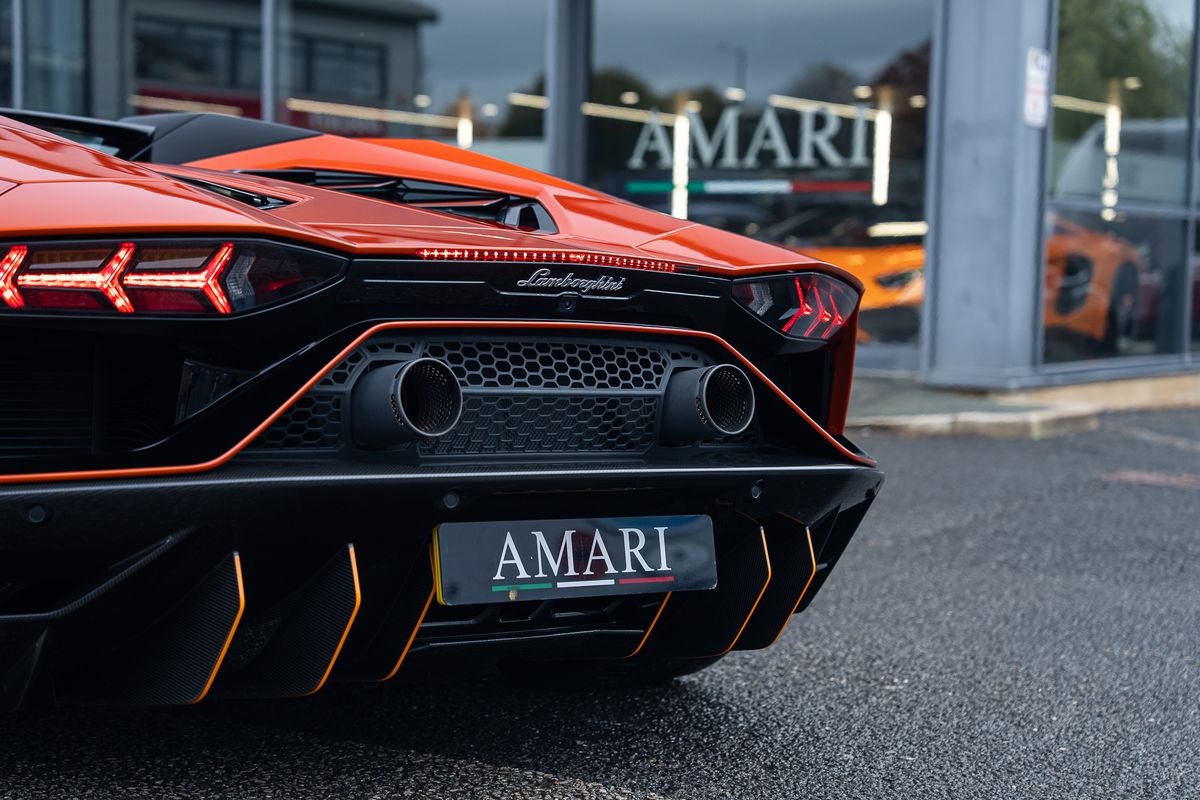 LAMBORGHINI AVENTADOR LP 780-4 ULTIMAE ROADSTER