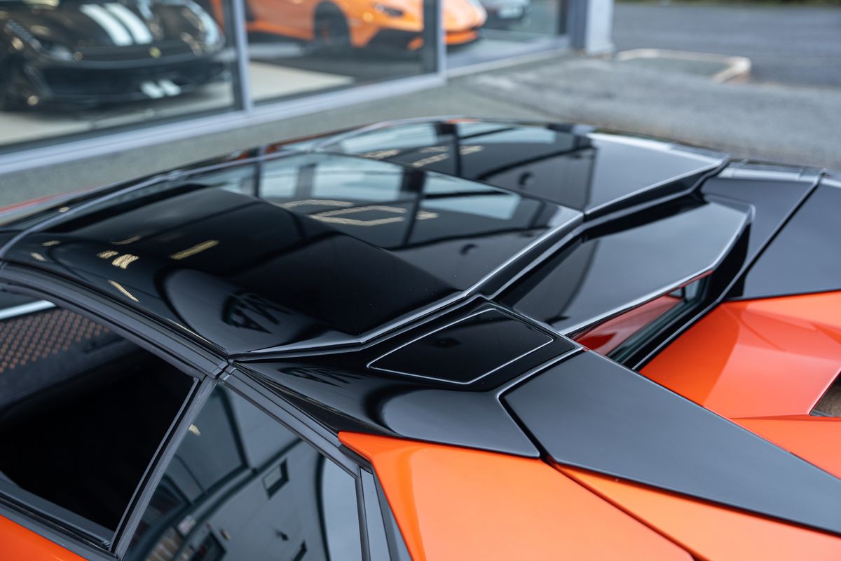LAMBORGHINI AVENTADOR LP 780-4 ULTIMAE ROADSTER