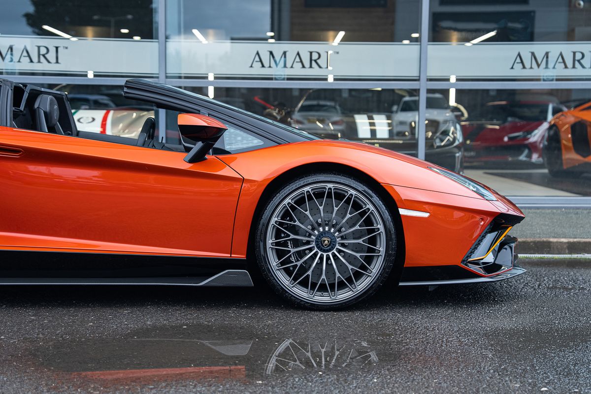 LAMBORGHINI AVENTADOR LP 780-4 ULTIMAE ROADSTER