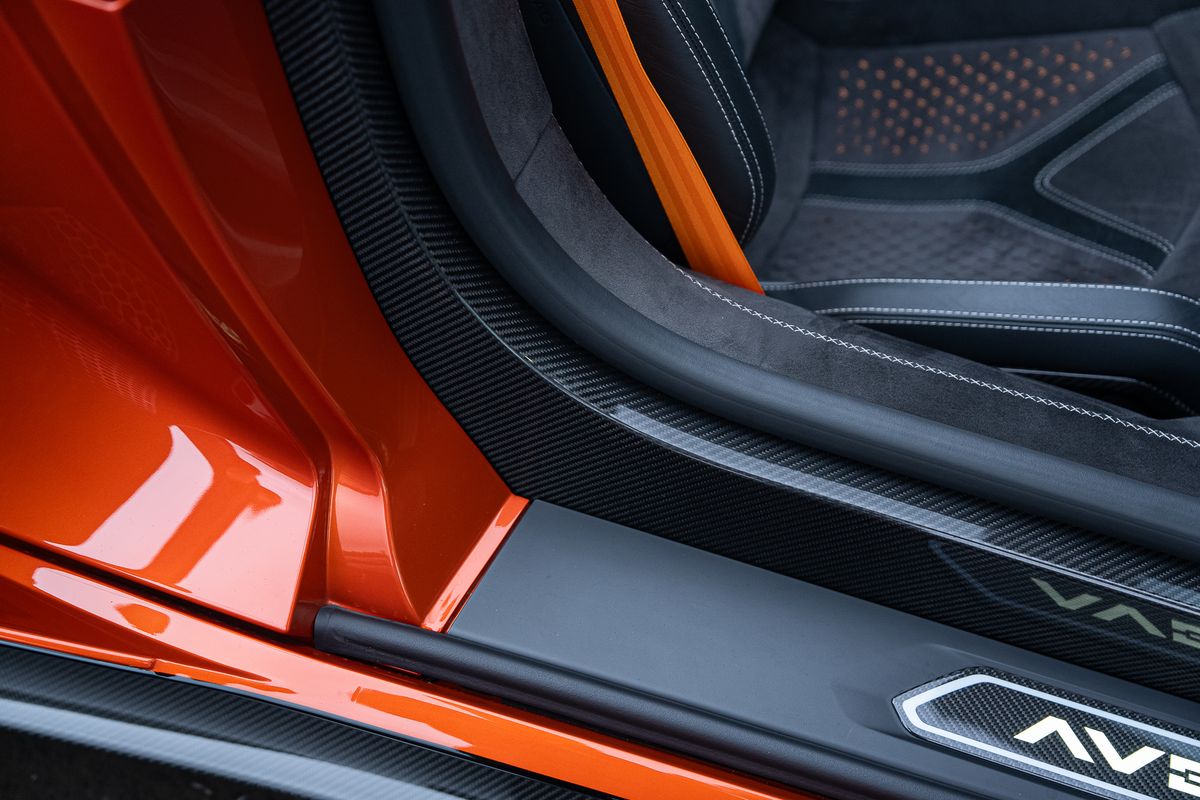 LAMBORGHINI AVENTADOR LP 780-4 ULTIMAE ROADSTER