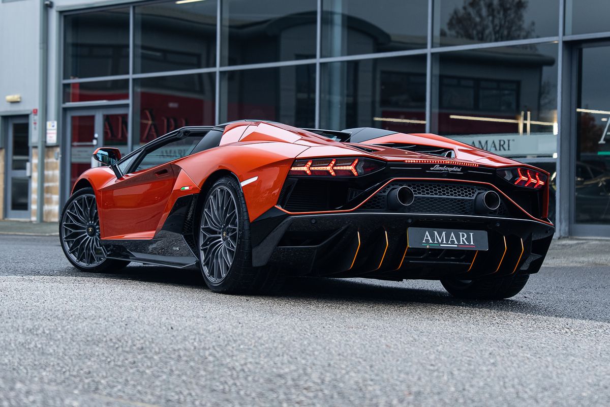 LAMBORGHINI AVENTADOR LP 780-4 ULTIMAE ROADSTER