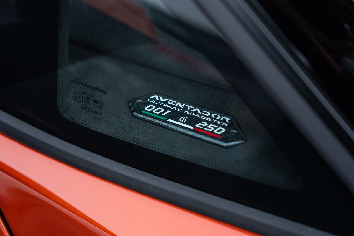LAMBORGHINI AVENTADOR LP 780-4 ULTIMAE ROADSTER