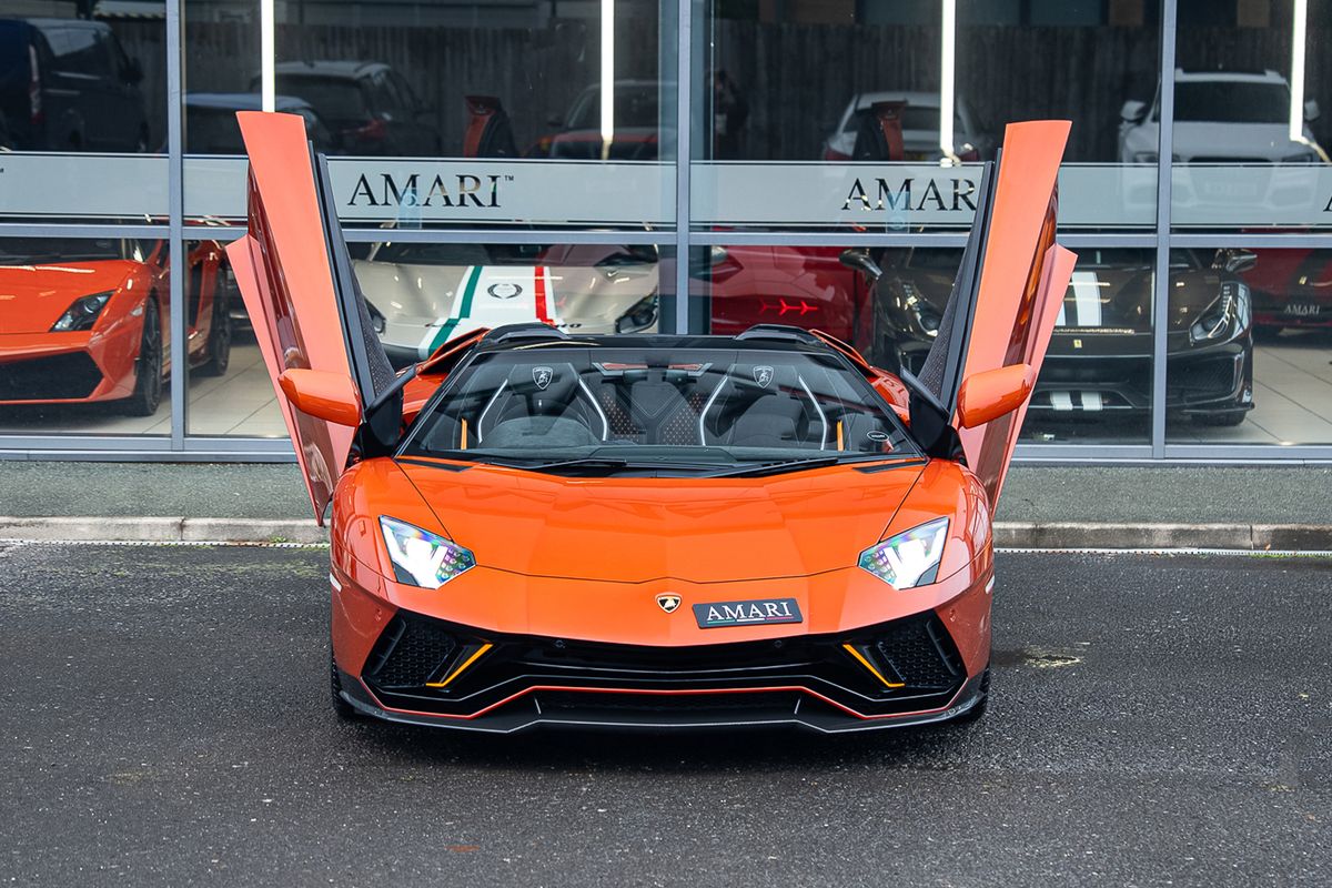 LAMBORGHINI AVENTADOR LP 780-4 ULTIMAE ROADSTER