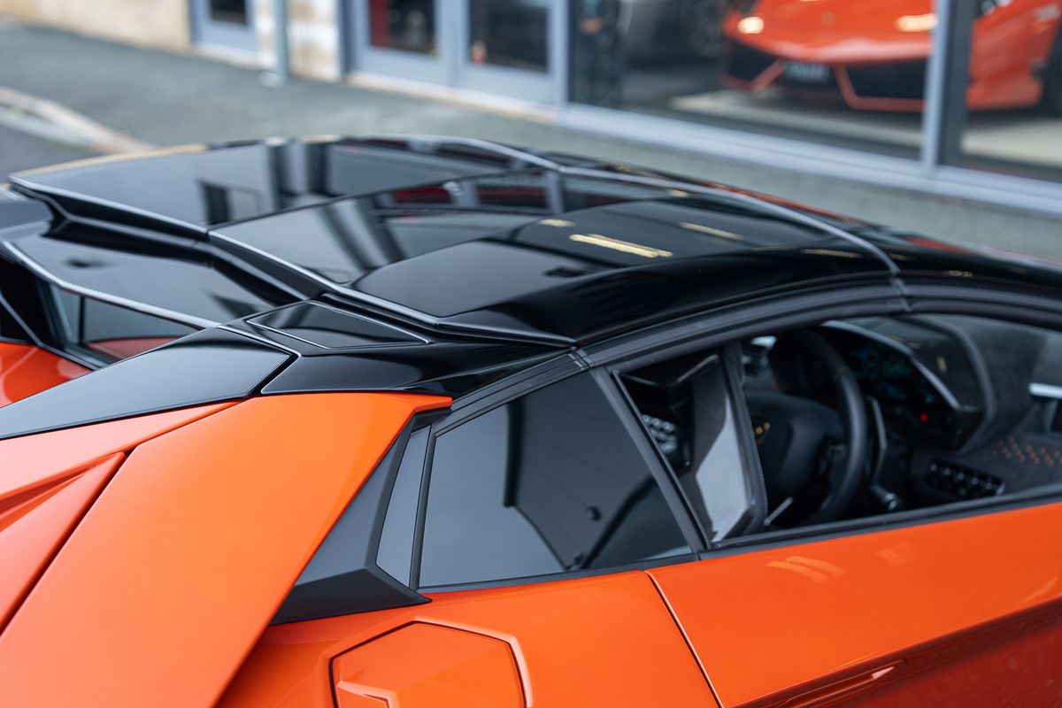 LAMBORGHINI AVENTADOR LP 780-4 ULTIMAE ROADSTER