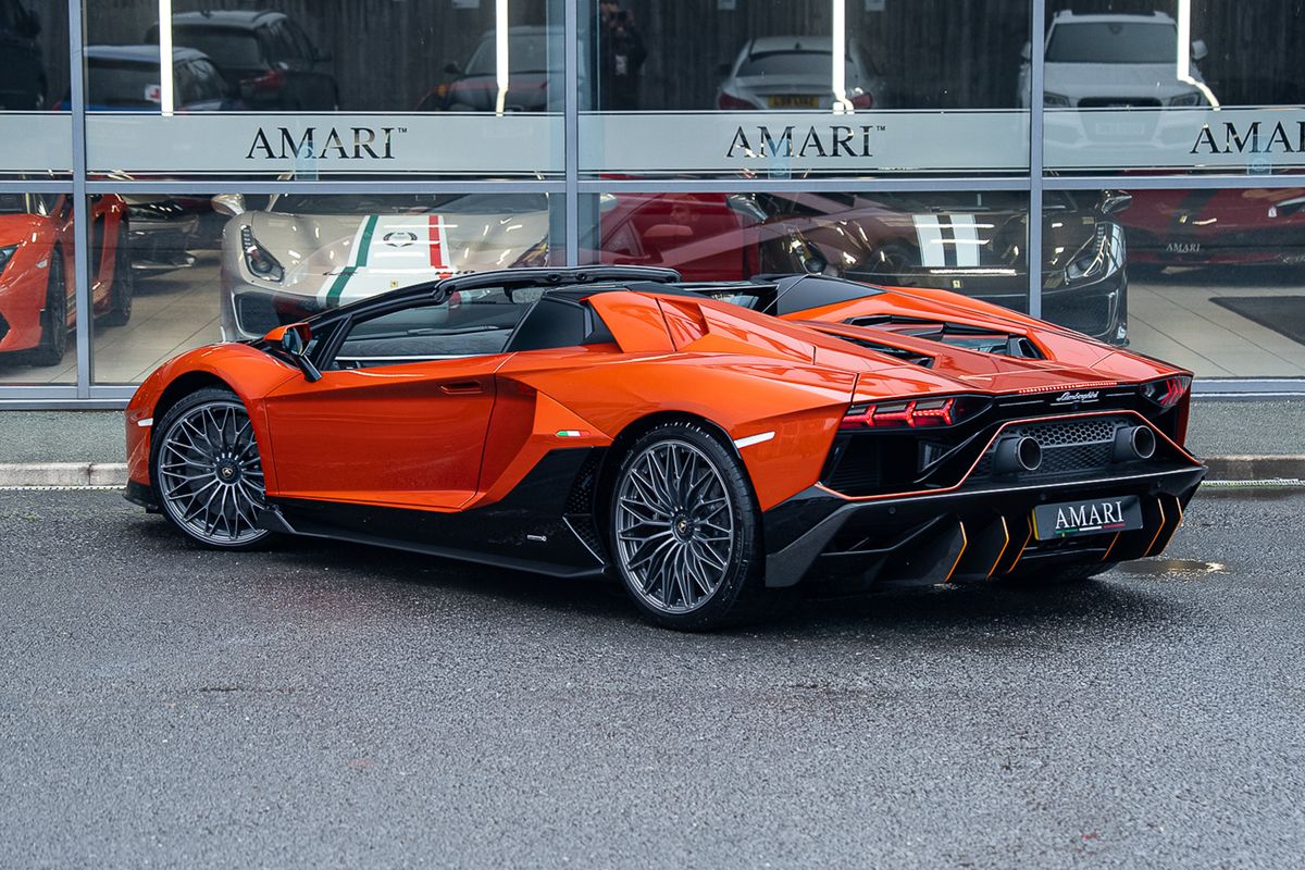 LAMBORGHINI AVENTADOR LP 780-4 ULTIMAE ROADSTER