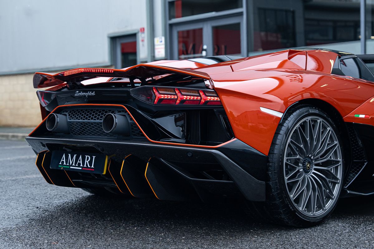 LAMBORGHINI AVENTADOR LP 780-4 ULTIMAE ROADSTER