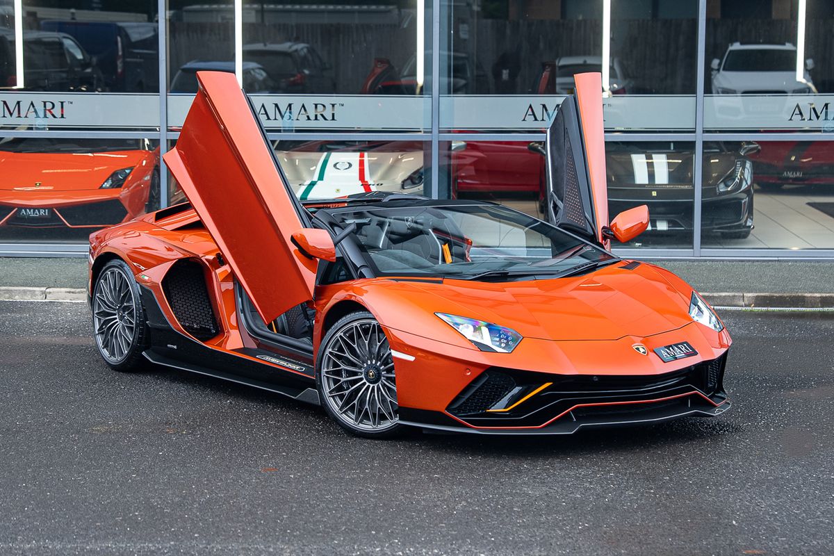 LAMBORGHINI AVENTADOR LP 780-4 ULTIMAE ROADSTER
