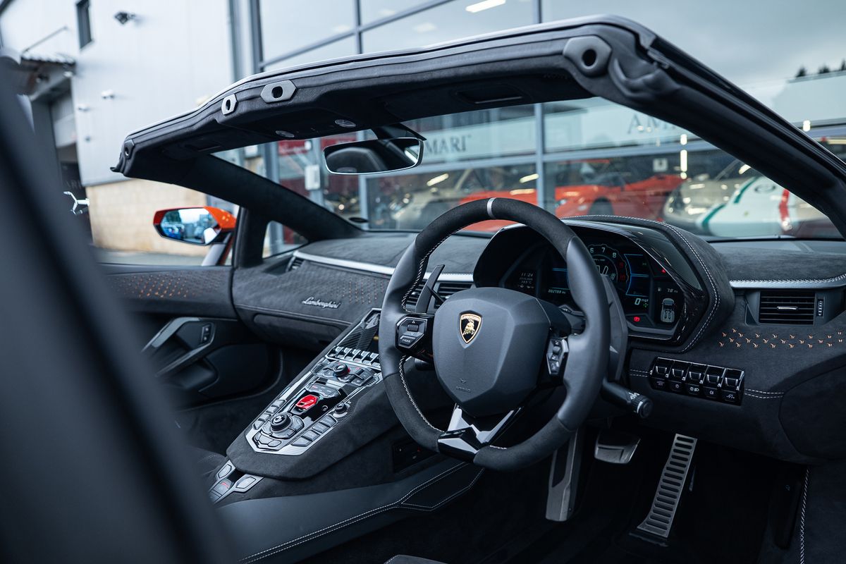 LAMBORGHINI AVENTADOR LP 780-4 ULTIMAE ROADSTER