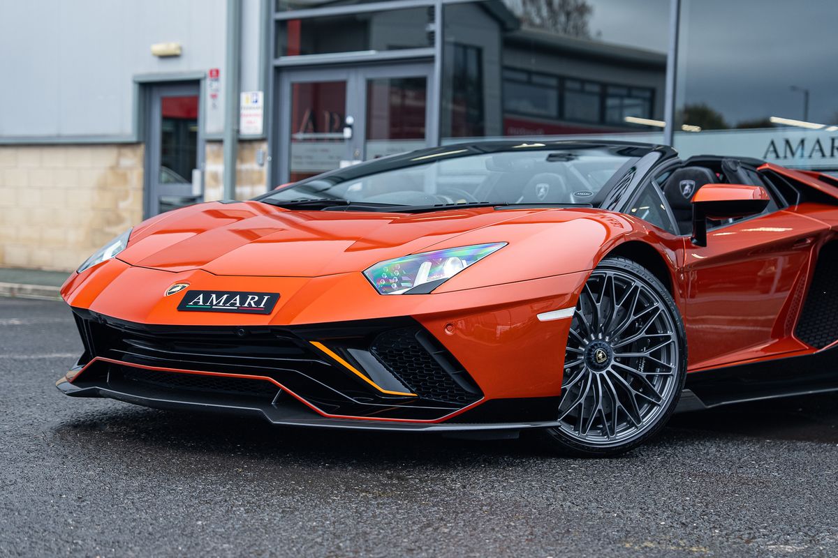 LAMBORGHINI AVENTADOR LP 780-4 ULTIMAE ROADSTER