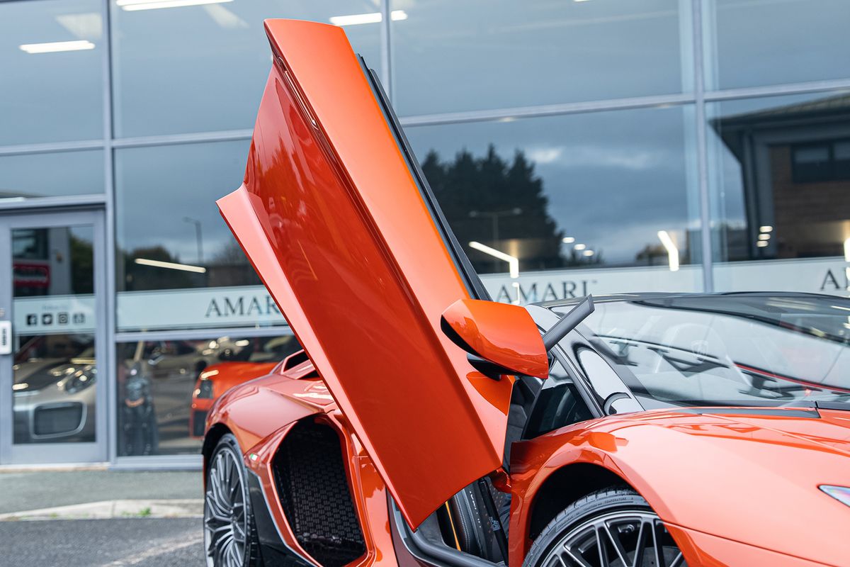 LAMBORGHINI AVENTADOR LP 780-4 ULTIMAE ROADSTER