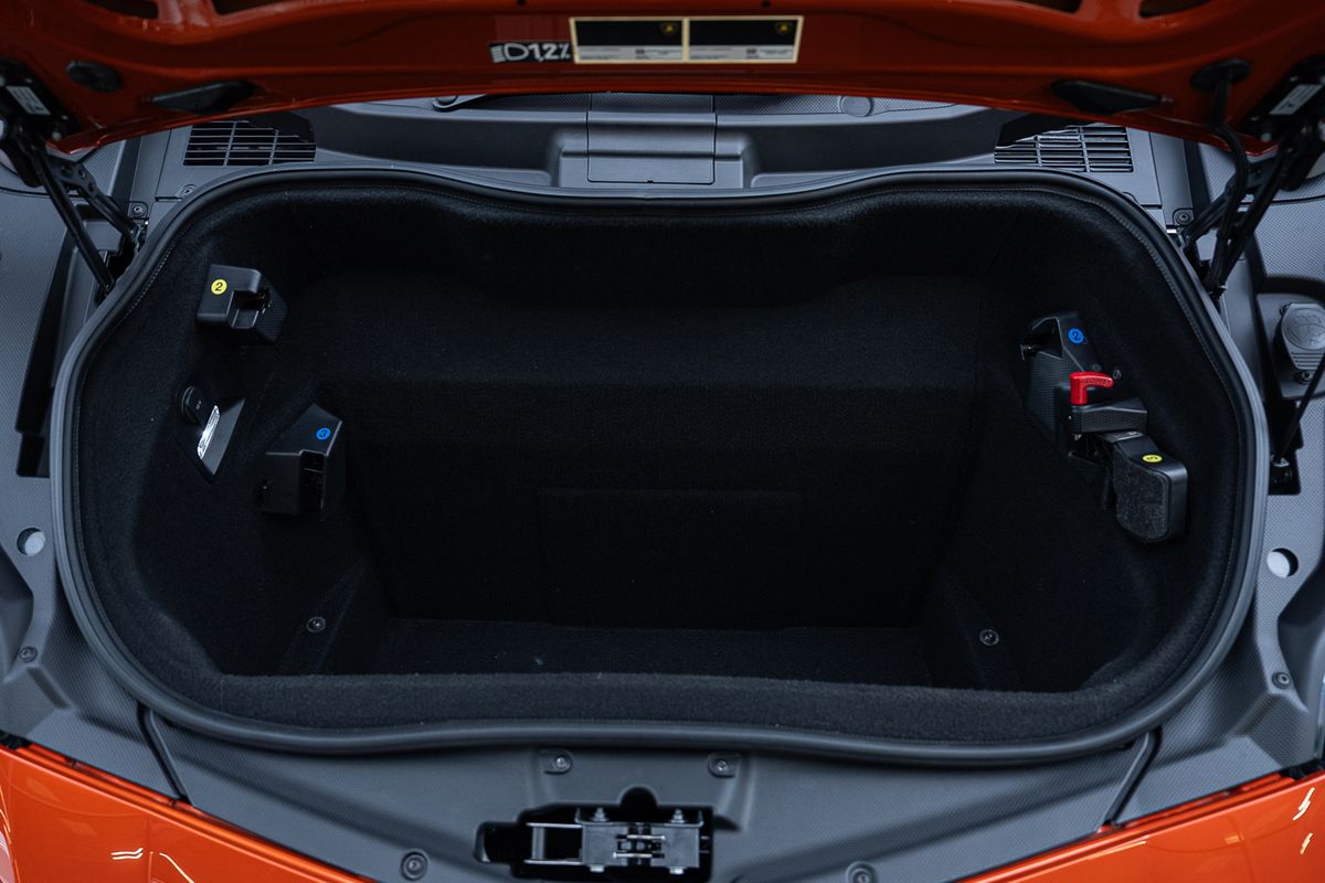 LAMBORGHINI AVENTADOR LP 780-4 ULTIMAE ROADSTER