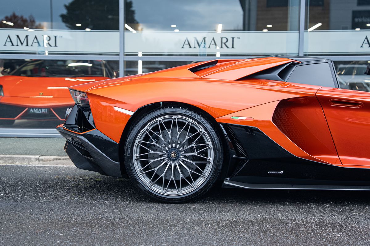 LAMBORGHINI AVENTADOR LP 780-4 ULTIMAE ROADSTER
