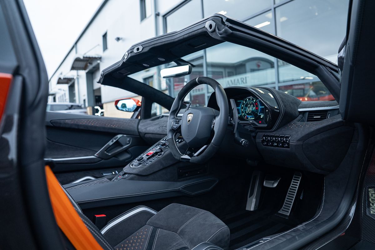 LAMBORGHINI AVENTADOR LP 780-4 ULTIMAE ROADSTER