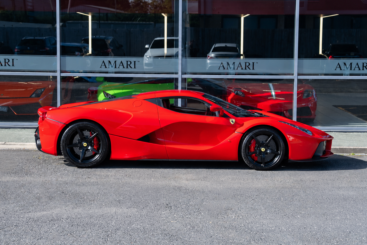 FERRARI LAFERRARI Rossa Corsa Roof