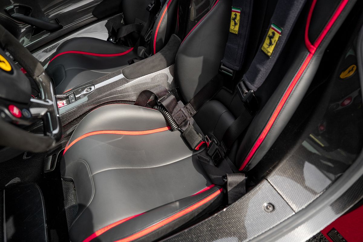 FERRARI LAFERRARI Rossa Corsa Roof