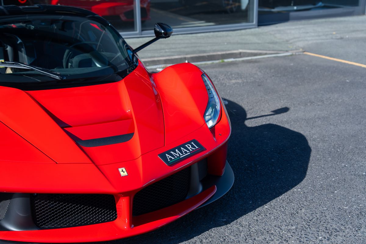 FERRARI LAFERRARI
