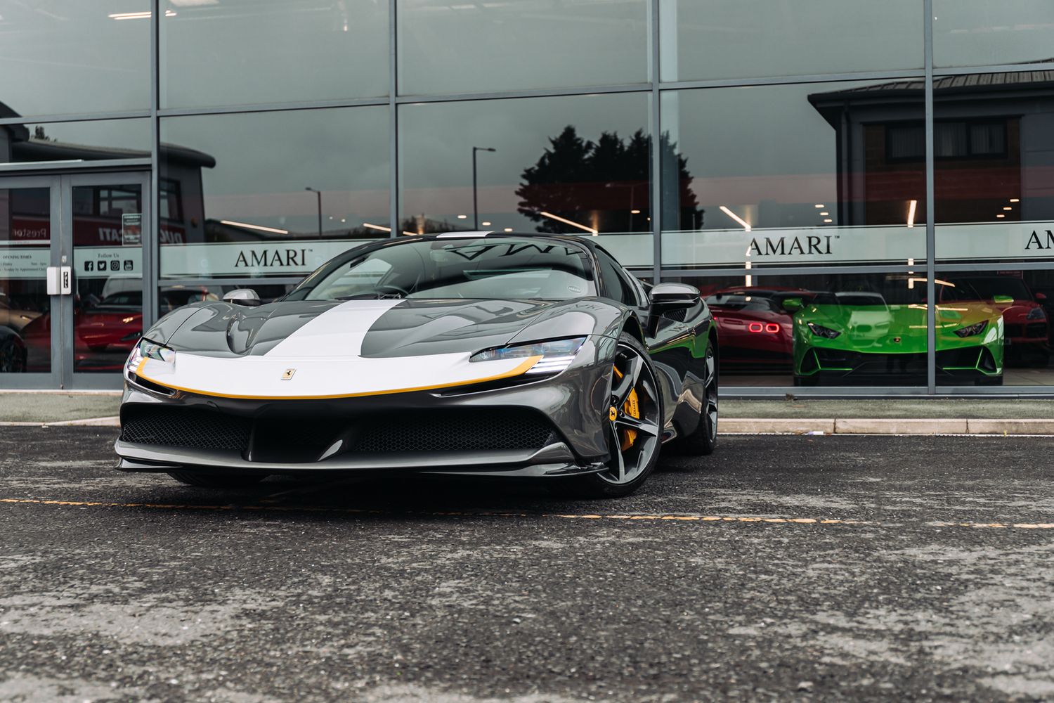 Ferrari SF90 Assetto Fiorano 4.0 Assetto Fiorano 2Dr Semi Automatic