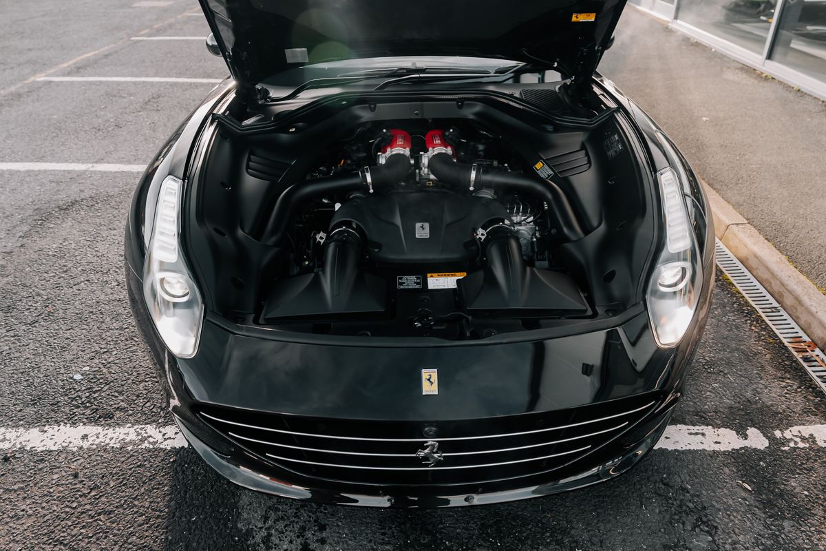 Ferrari California T 3.9 DD 2DR SEMI AUTOMATIC