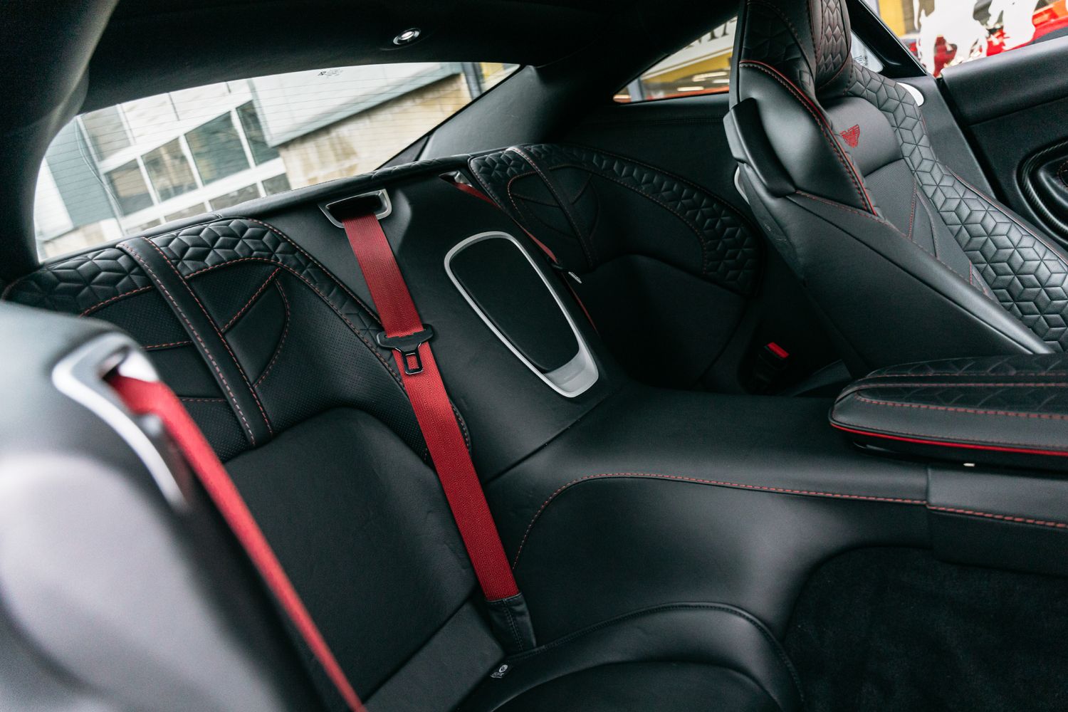 Aston Martin DBS Superleggera