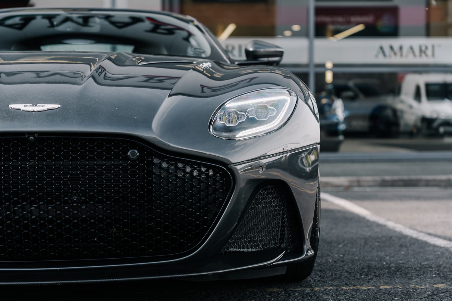 Aston Martin DBS Superleggera
