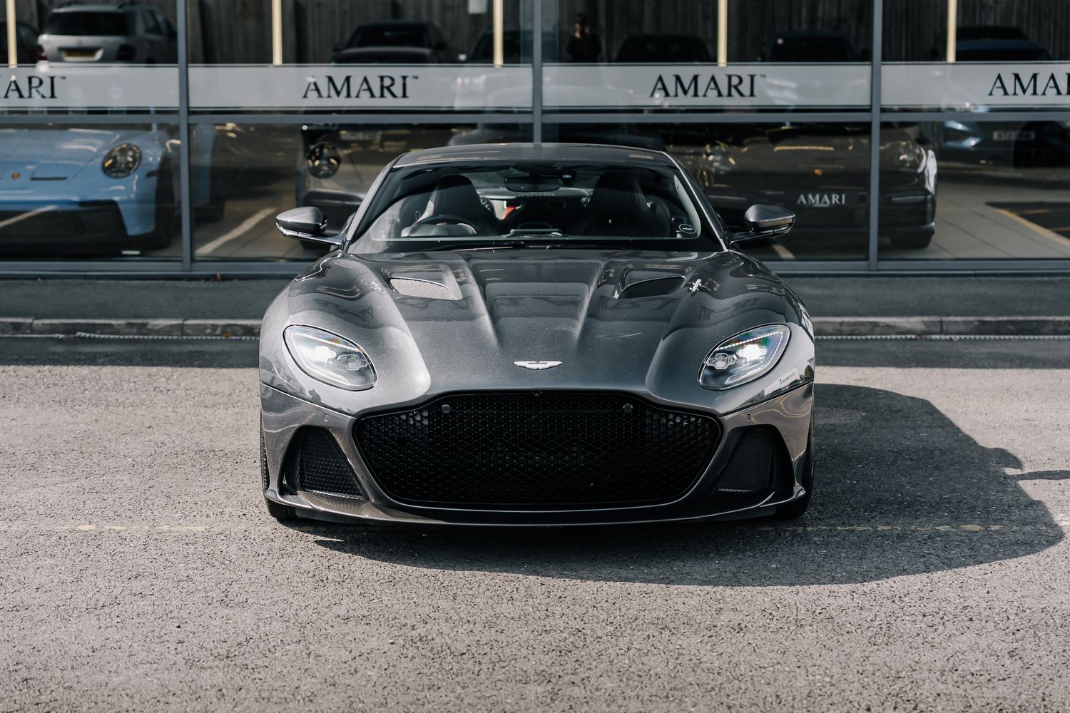 Aston Martin DBS Superleggera