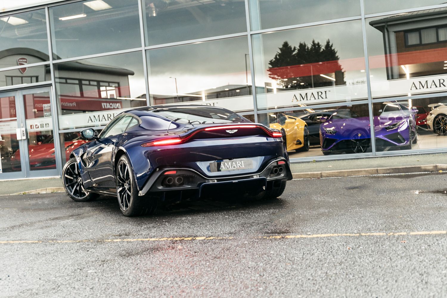 Aston Martin Vantage 4.0 V8 3Dr Automatic