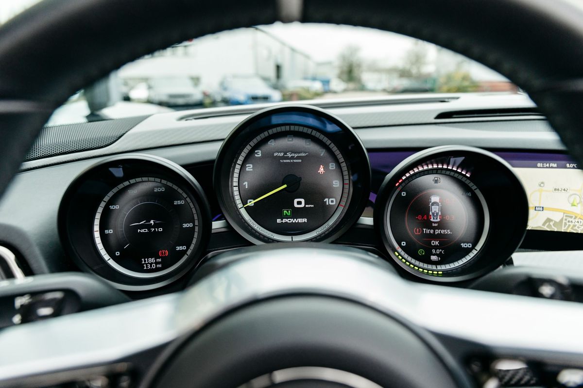 Porsche 918 Spyder 4.6 Spyder PDK 2Dr Semi Automatic