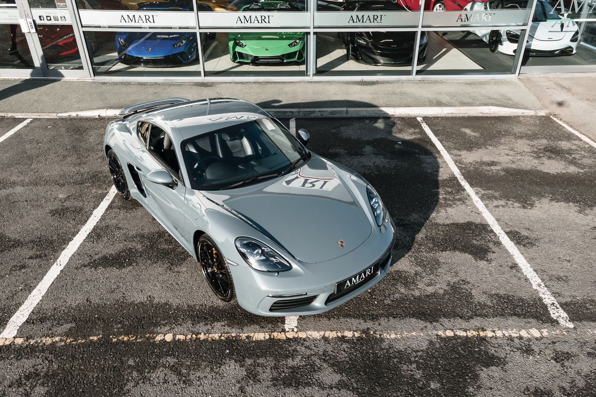 Porsche Cayman 718 2.0