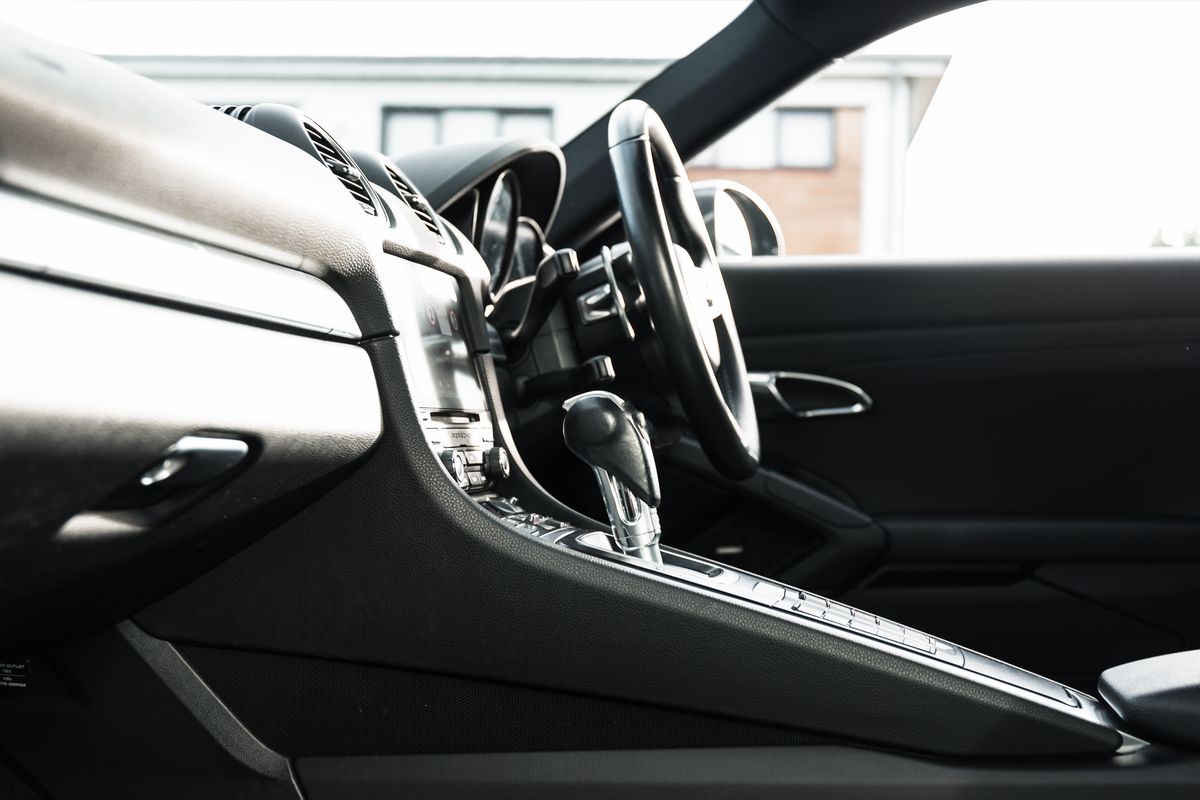 Porsche Cayman 718 2.0