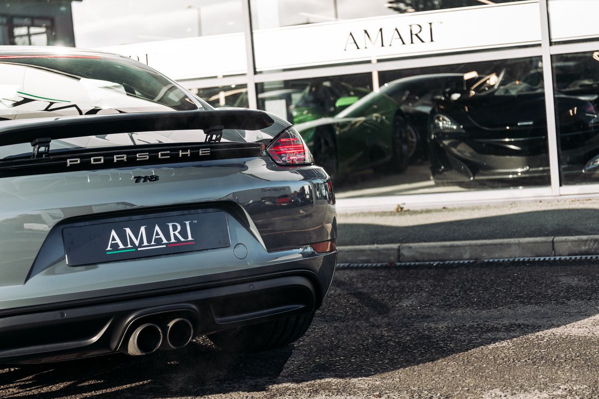 Porsche Cayman 718 2.0