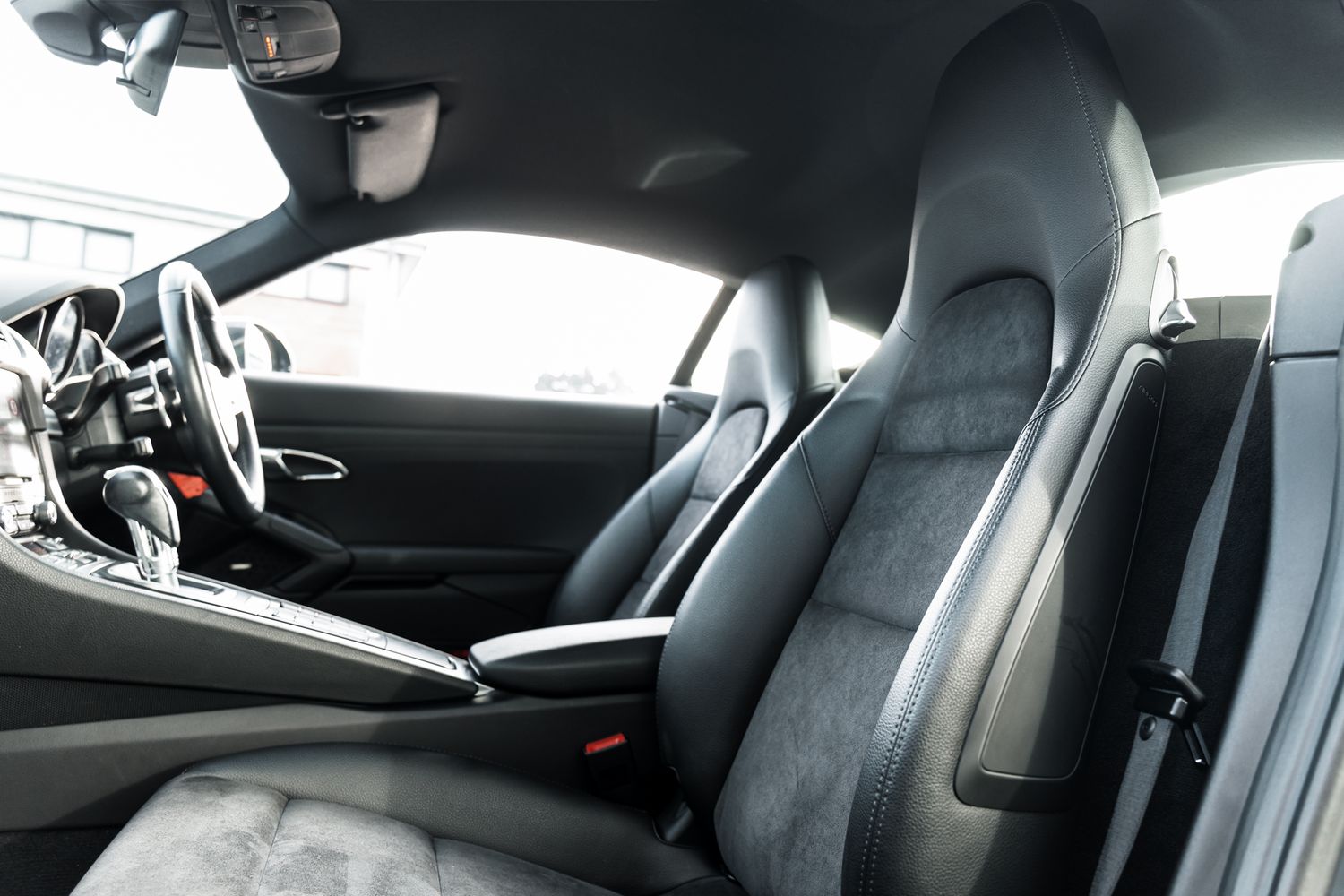 Porsche Cayman 718 2.0