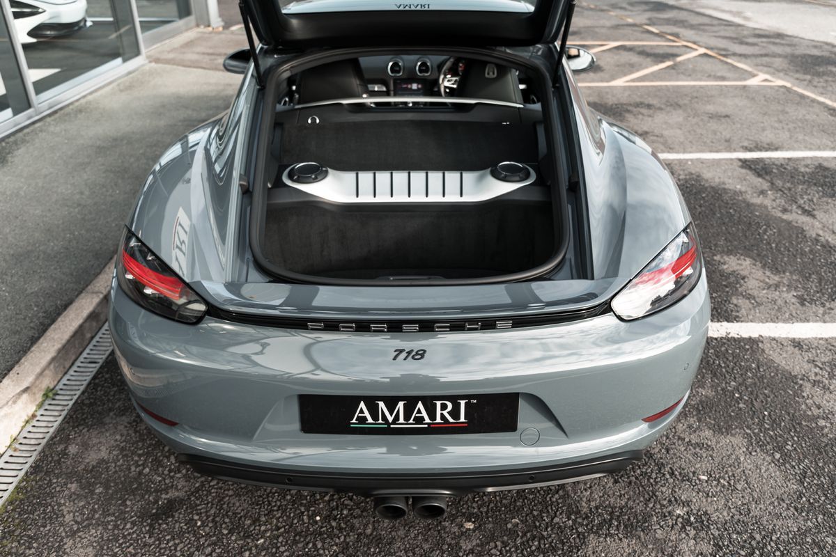 Porsche Cayman 718 2.0