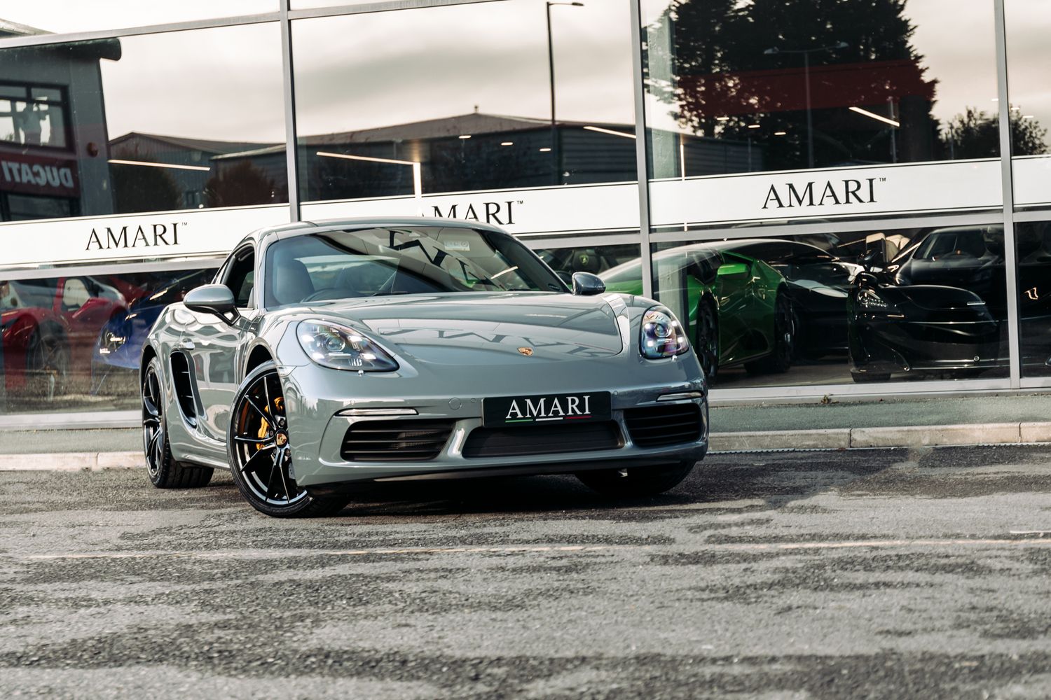 Porsche Cayman 718 2.0