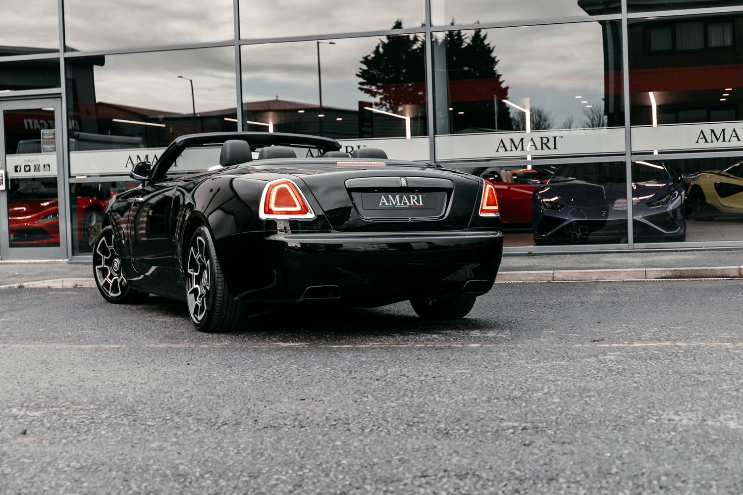Rolls-Royce Dawn Convertible 6.6 V12 Black Badge