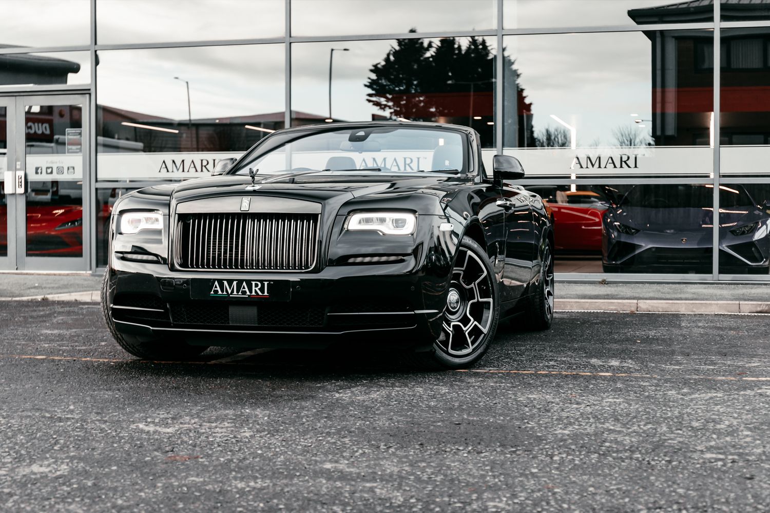 Rolls-Royce Dawn Convertible 6.6 V12 Black Badge