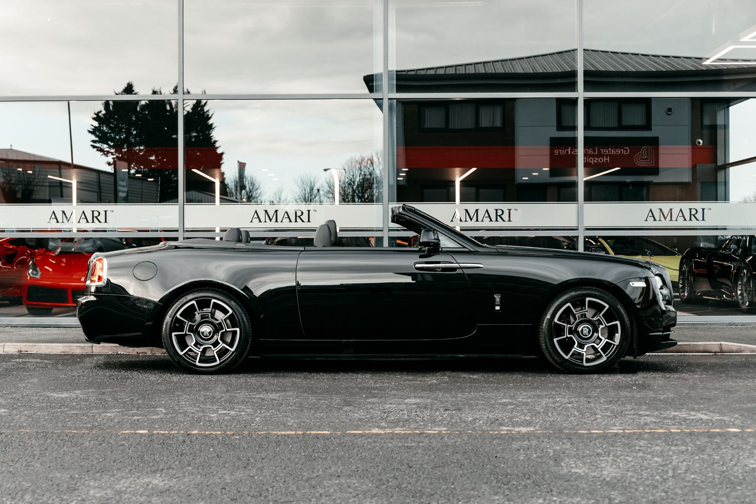 Rolls-Royce Dawn Convertible 6.6 V12 Black Badge