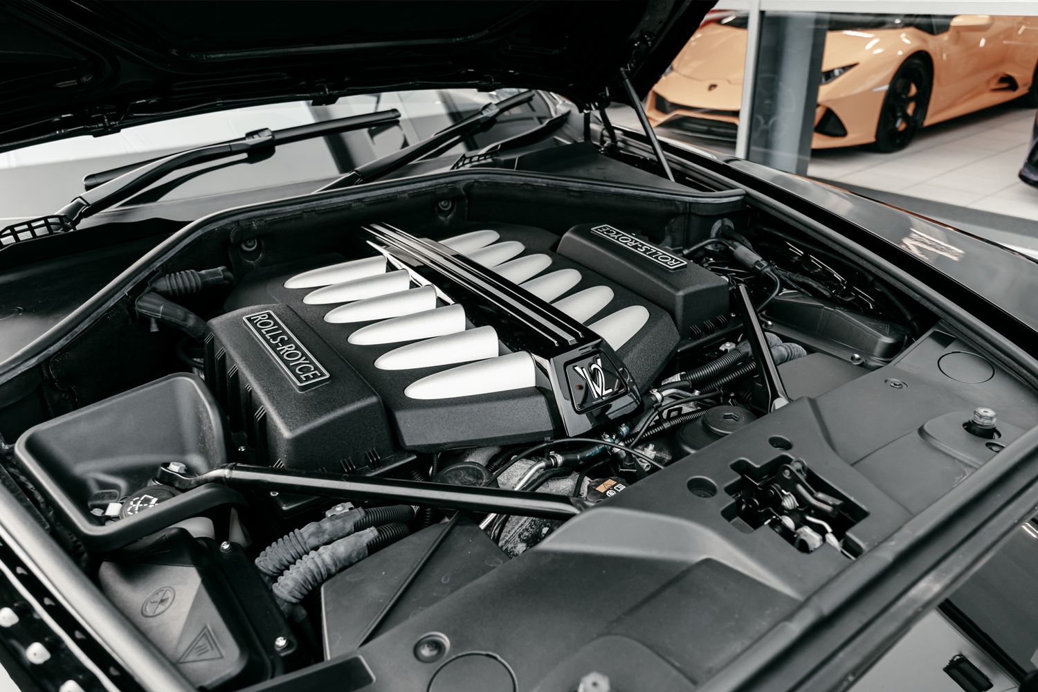 Rolls-Royce Dawn Convertible 6.6 V12 Black Badge