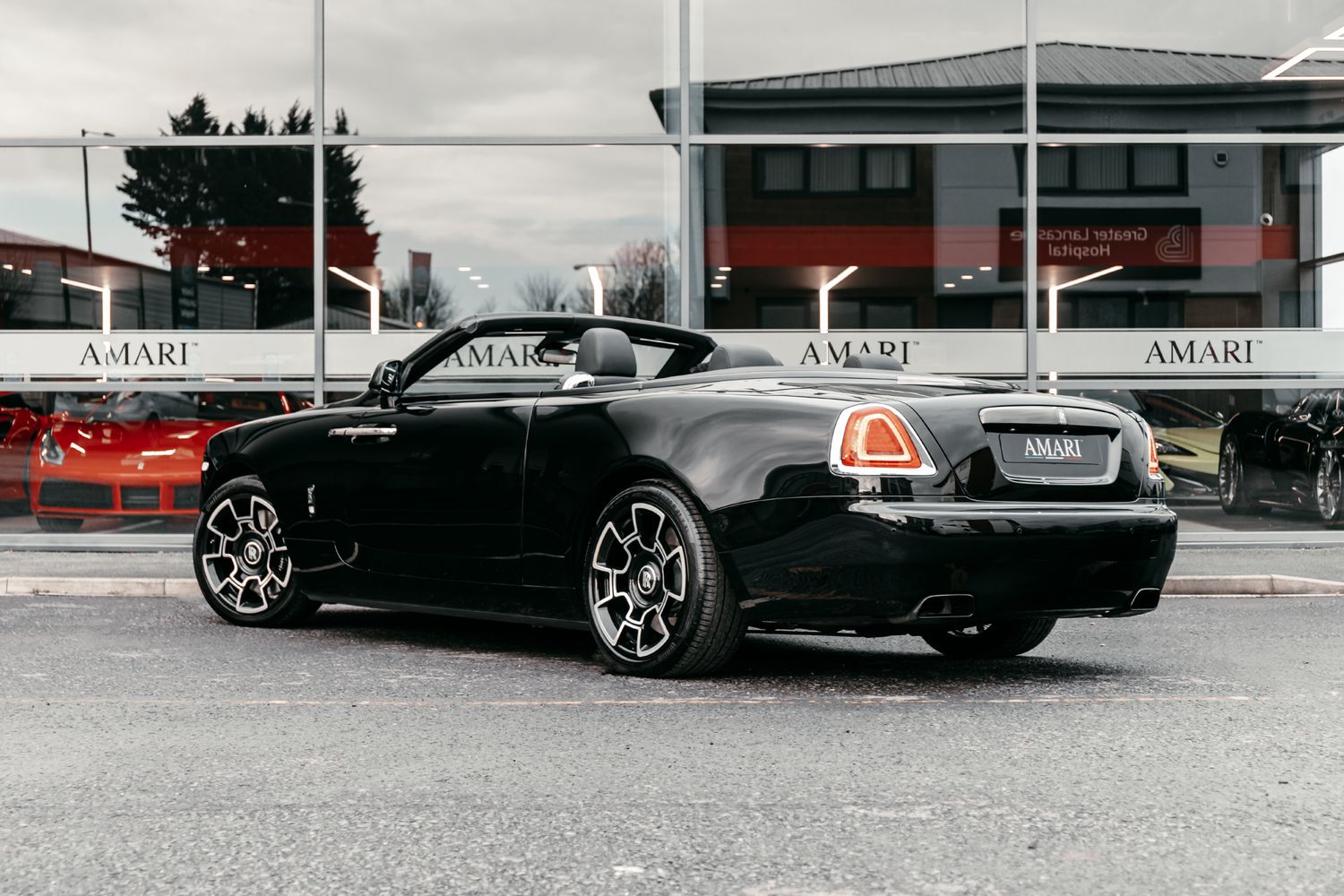 Rolls-Royce Dawn Convertible 6.6 V12 Black Badge