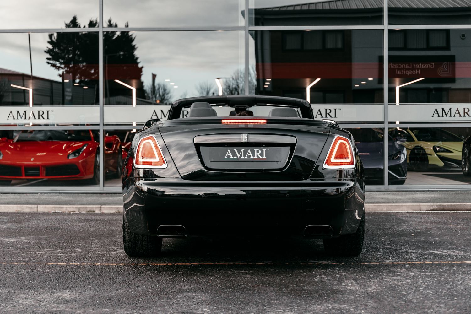 Rolls-Royce Dawn Convertible 6.6 V12 Black Badge