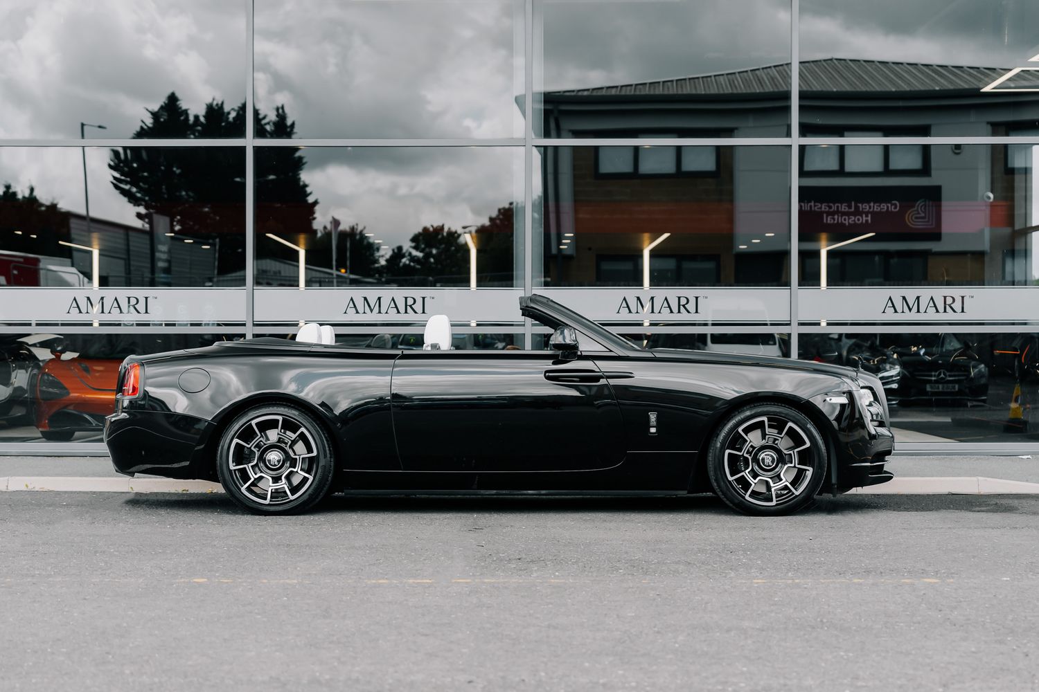 Rolls Royce Dawn Black Badge 6.6 V12 2Dr Automatic