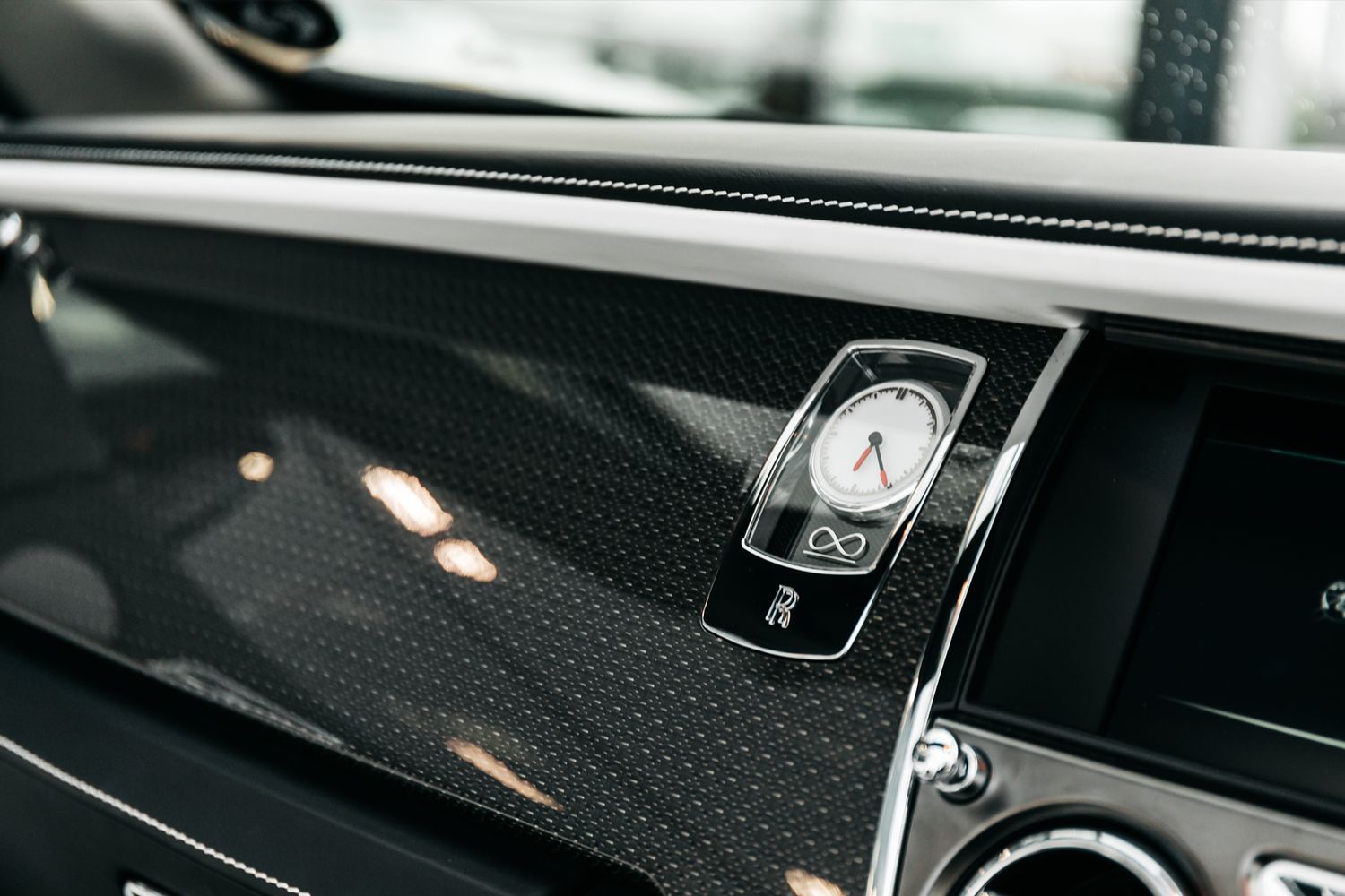 Rolls Royce Dawn Black Badge 6.6 V12 2Dr Automatic