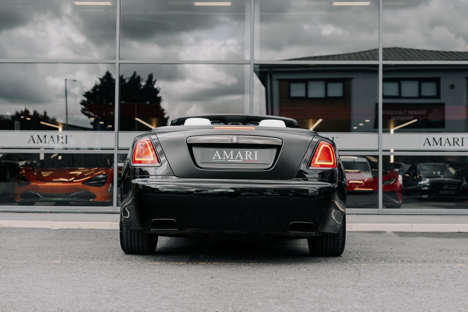 Rolls Royce Dawn Black Badge 6.6 V12 2Dr Automatic