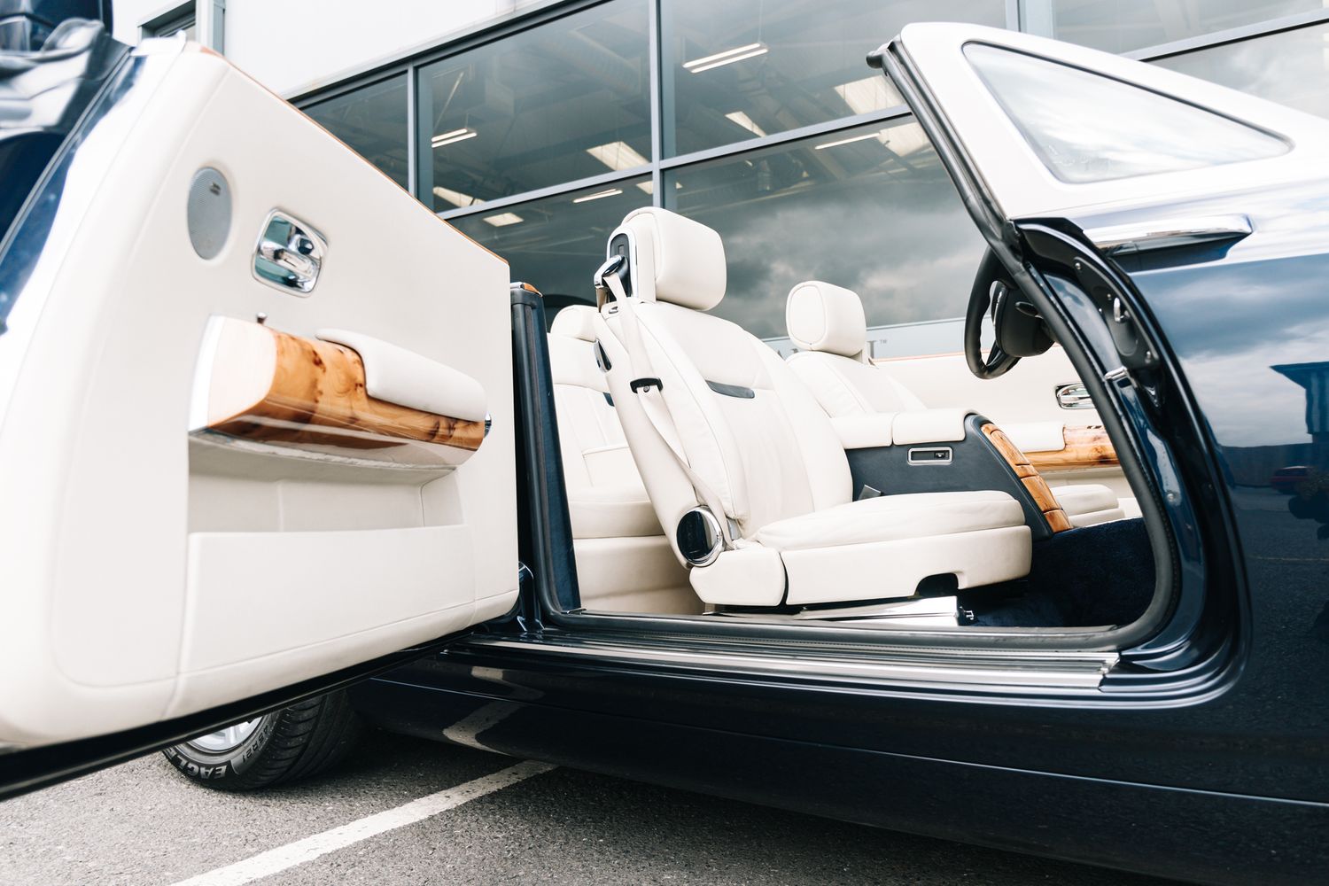 Rolls Royce Phantom Convertible 6.7 Phantom Drophead