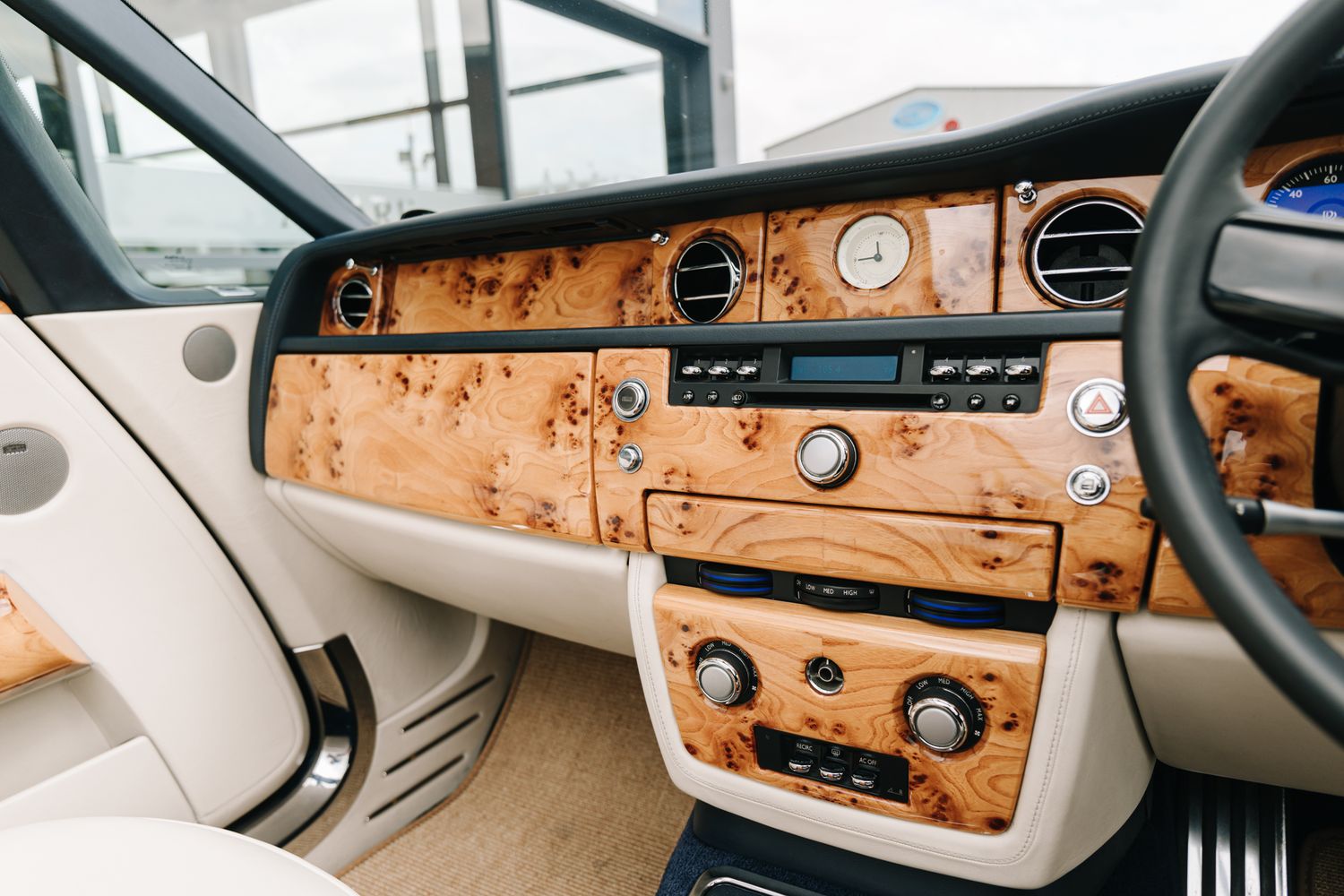 Rolls Royce Phantom Convertible 6.7 Phantom Drophead