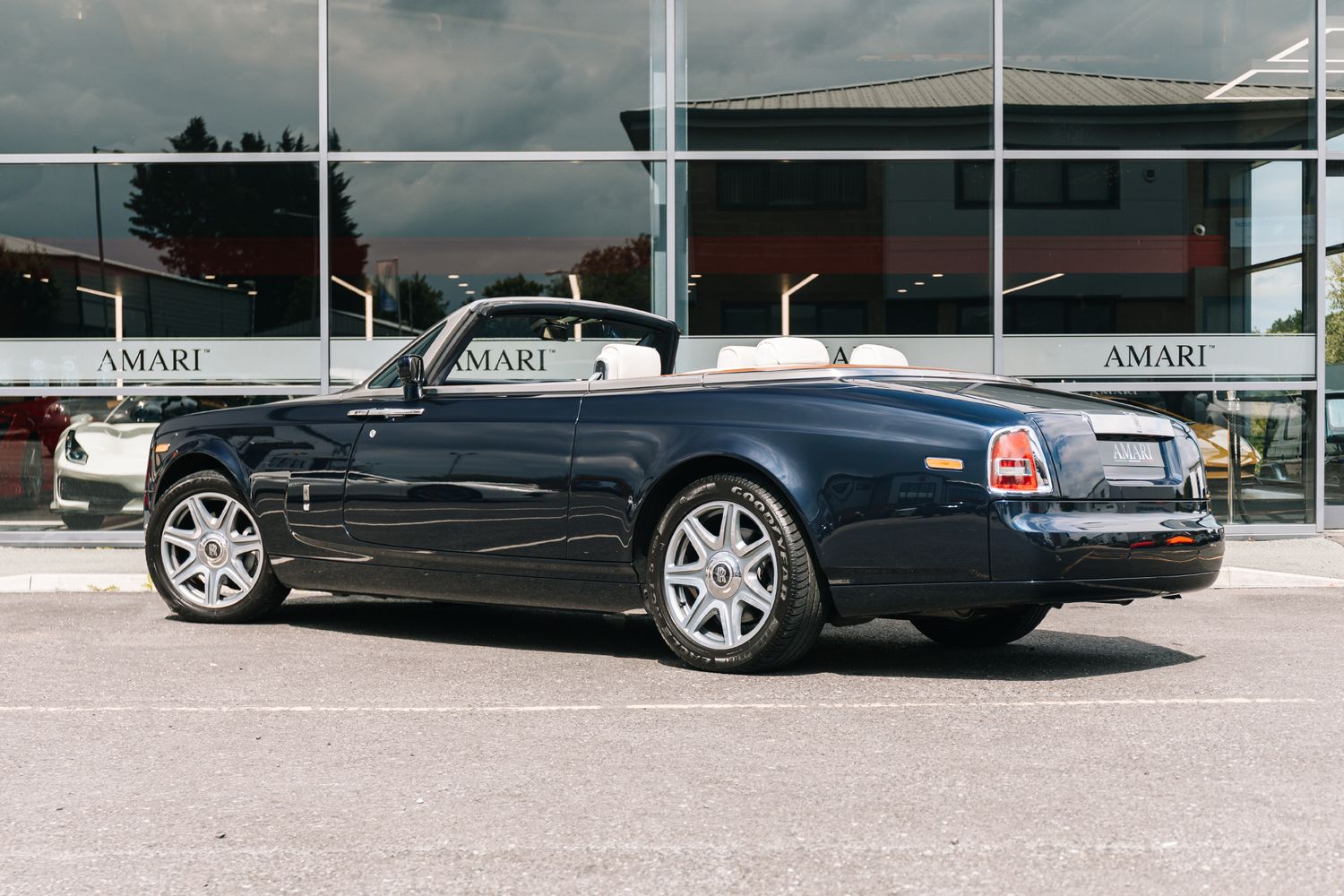 Rolls Royce Phantom Convertible 6.7 Phantom Drophead