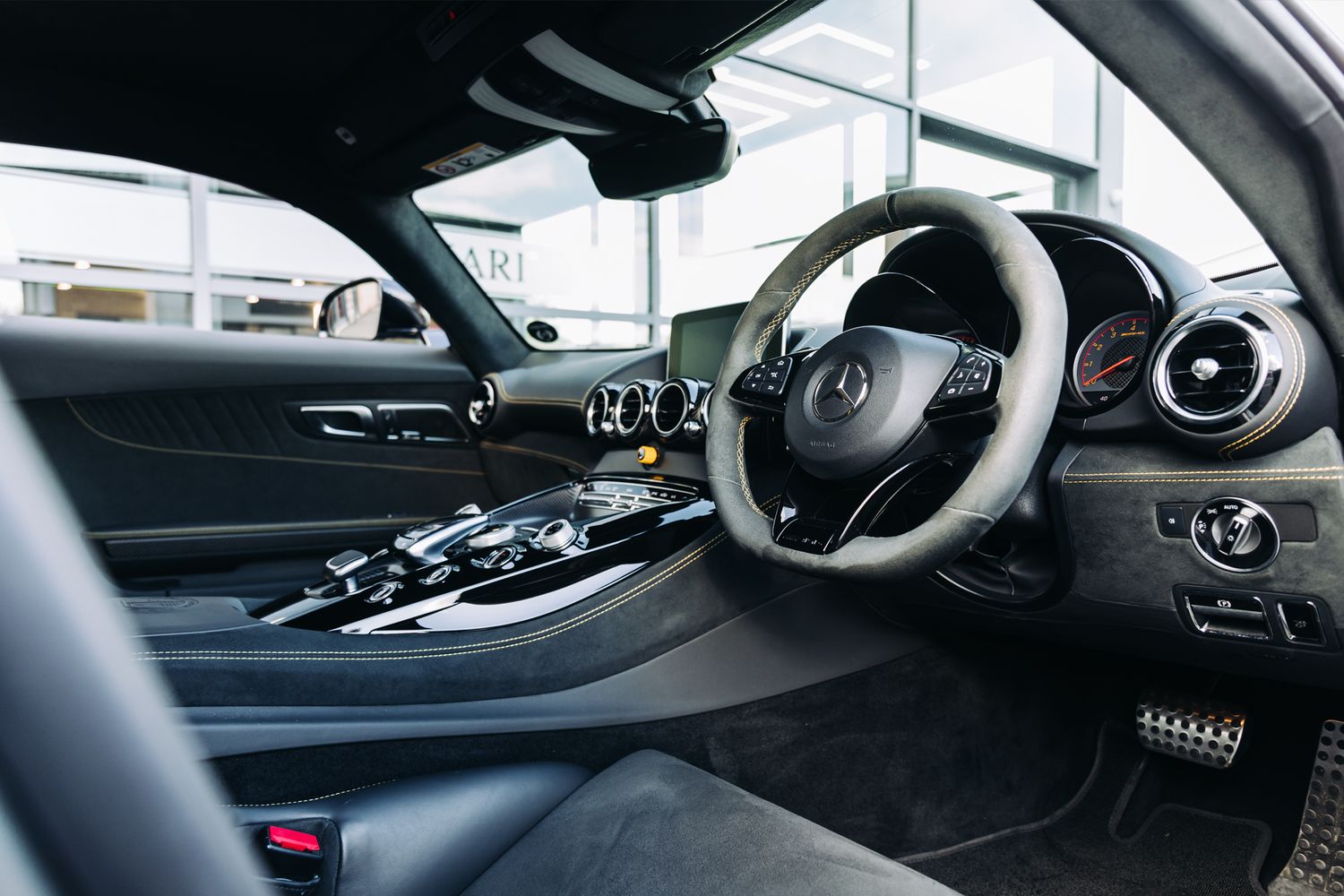 Mercedes-Benz AMG GT-R 4.0 Amg Gt R Premium 2Dr Automatic