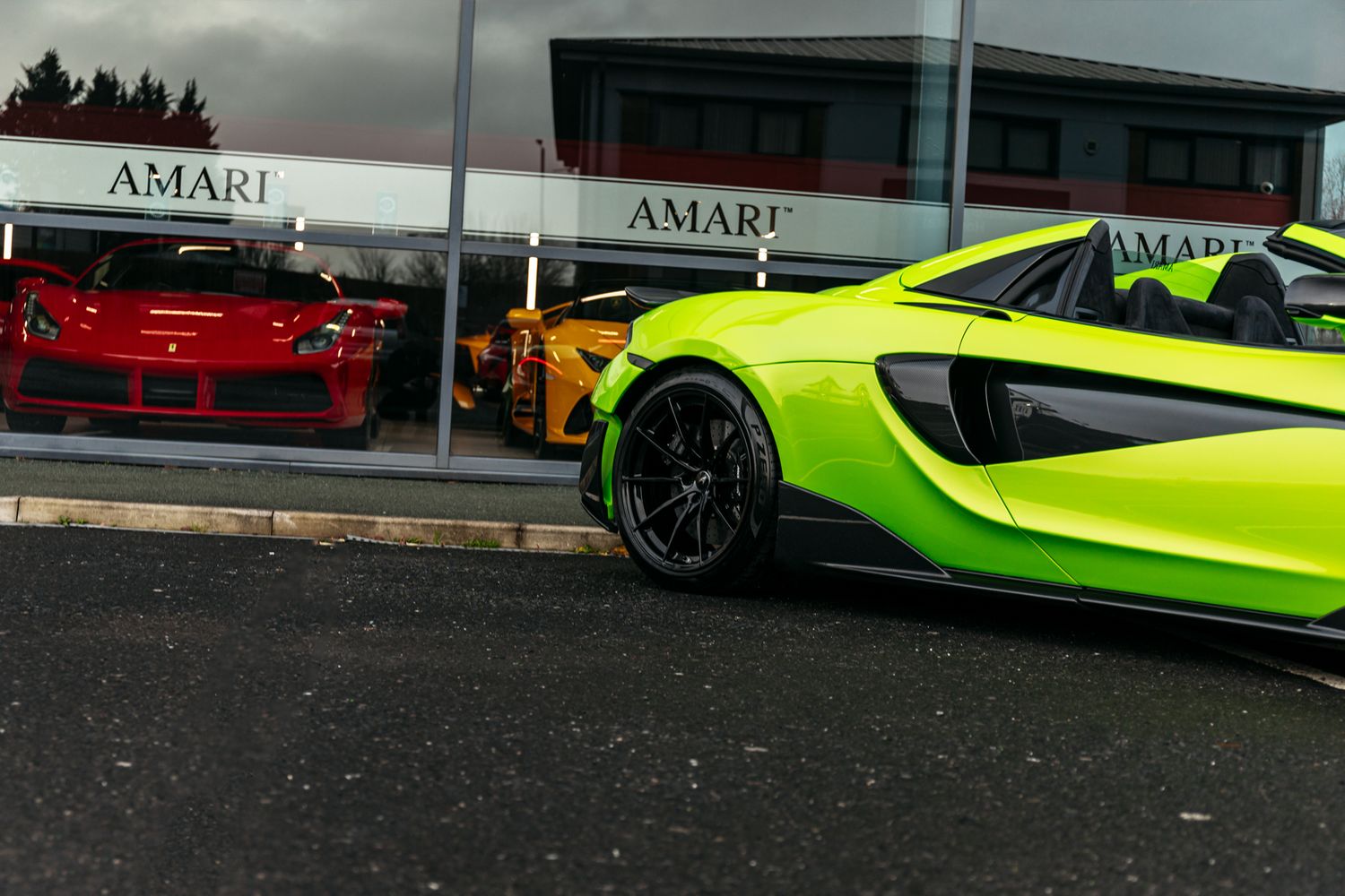 McLaren 600LT Convertible 3.8 V8 Ssg 2Dr Semi Automatic