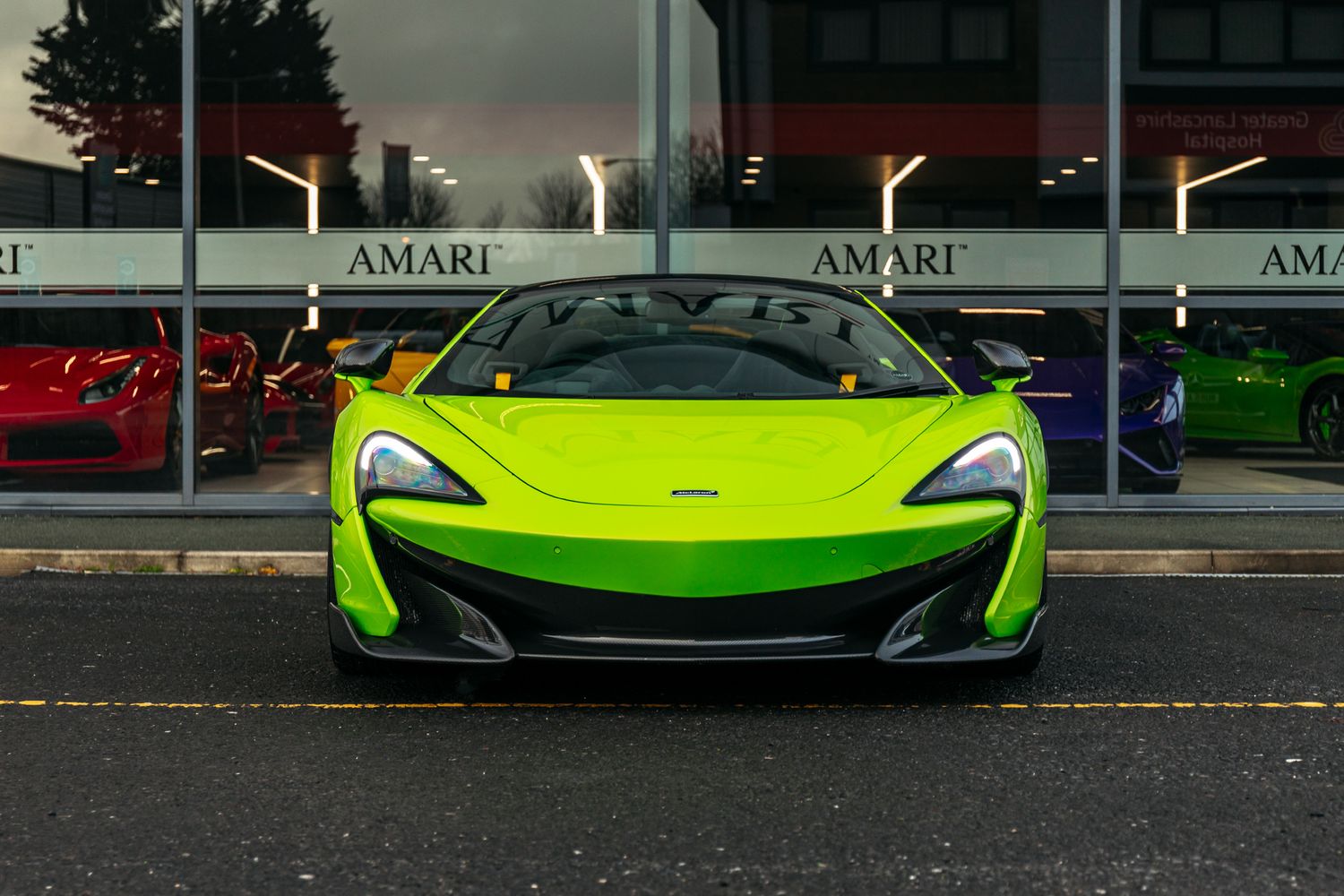 McLaren 600LT Convertible 3.8 V8 Ssg 2Dr Semi Automatic